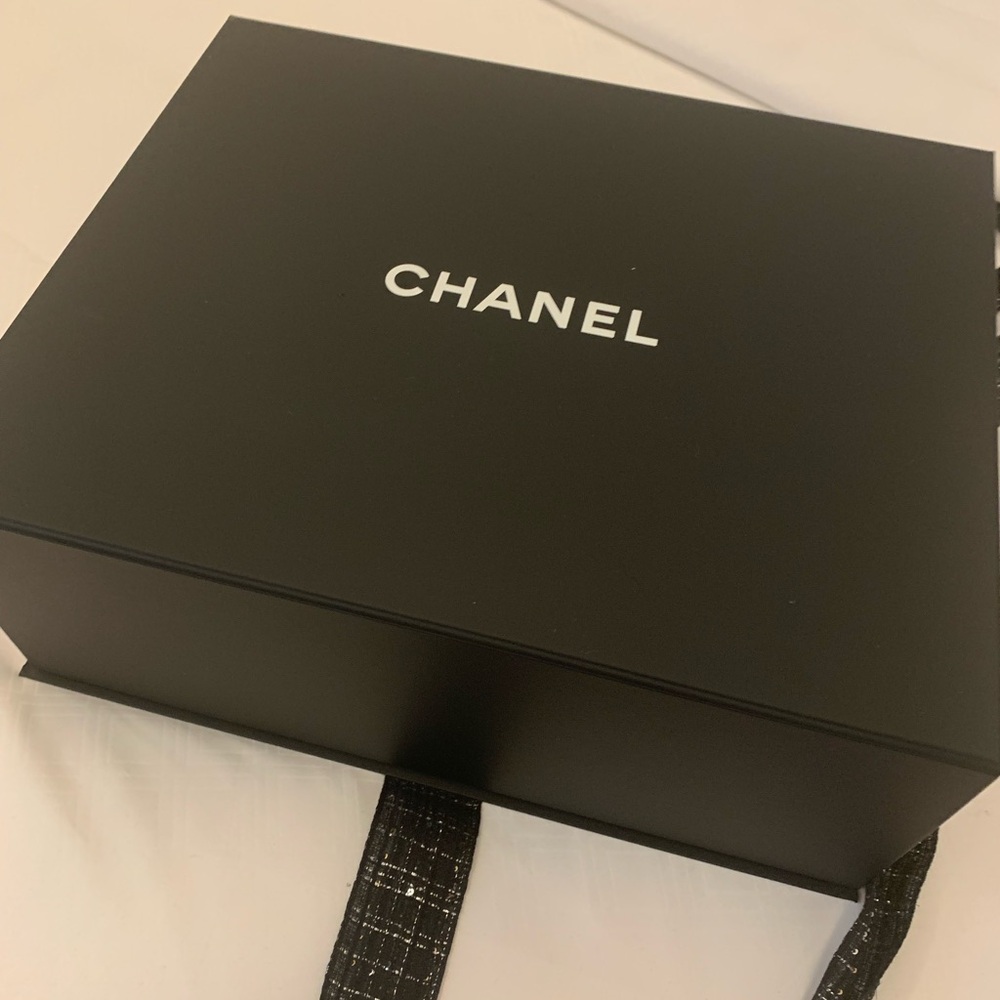 Chanel authentic large box . Must have for collectors and decoration.